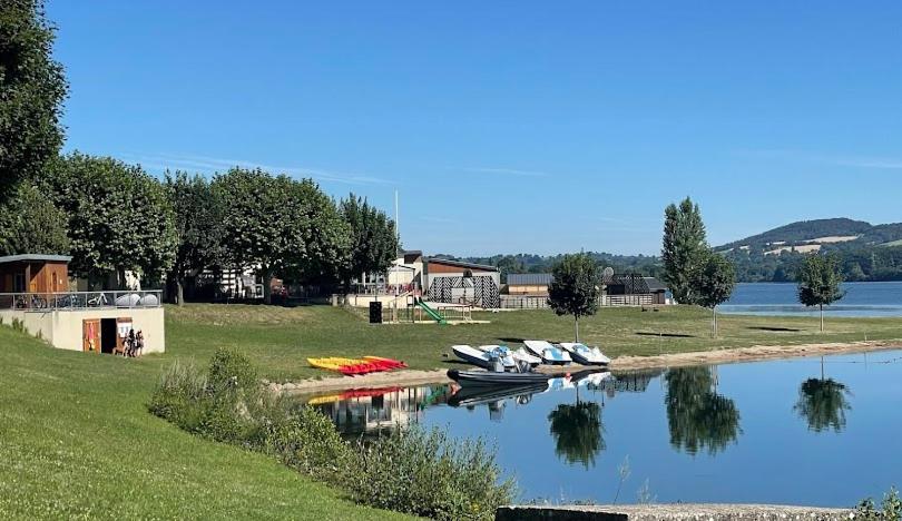 Villa Le Menhir 4 Ch Au Bord Du Lac Et Terrasse Villefranche-de-Panat 외부 사진